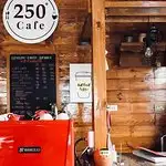 250 Cafe Food Photo 7