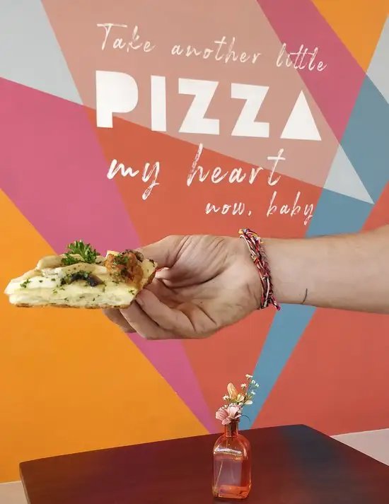 Gambar Makanan Lafs Pizza contemporanea 9