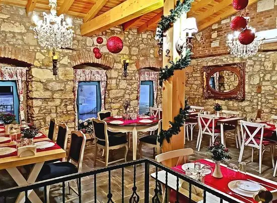 Defne Yaprağı Balık Restaurant Dalyanköy Çeşme'nin yemek ve ambiyans fotoğrafları 1