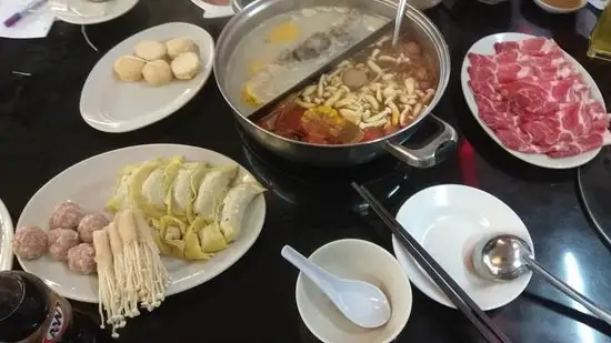 Boiling Point Steamboat Food Photo 1