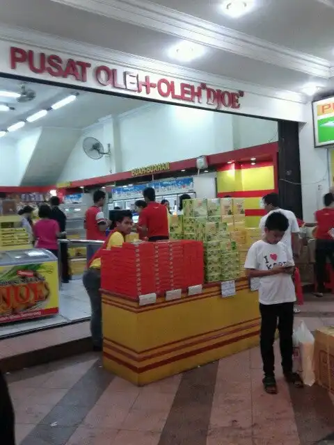 Gambar Makanan Pusat Oleh-Oleh Djoe 10