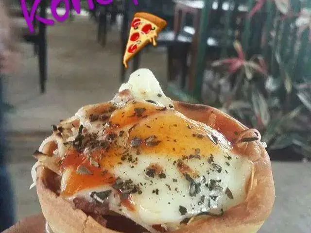 Gambar Makanan Classic Pizza Cone 4