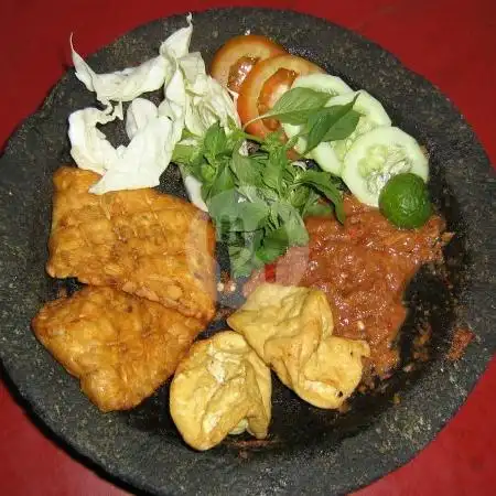 Gambar Makanan nasi Penyetan Pak Saiful, Banyu Urip Wetan 8