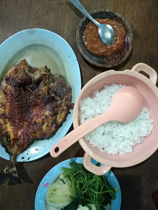 Gambar Makanan Warung Biru 15