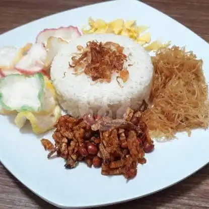 Gambar Makanan Nasi Uduk Marbot, Bintaro 8