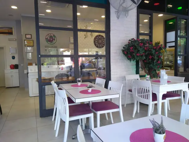 Patlıcan Cafe & Ev Yemekleri'nin yemek ve ambiyans fotoğrafları 4