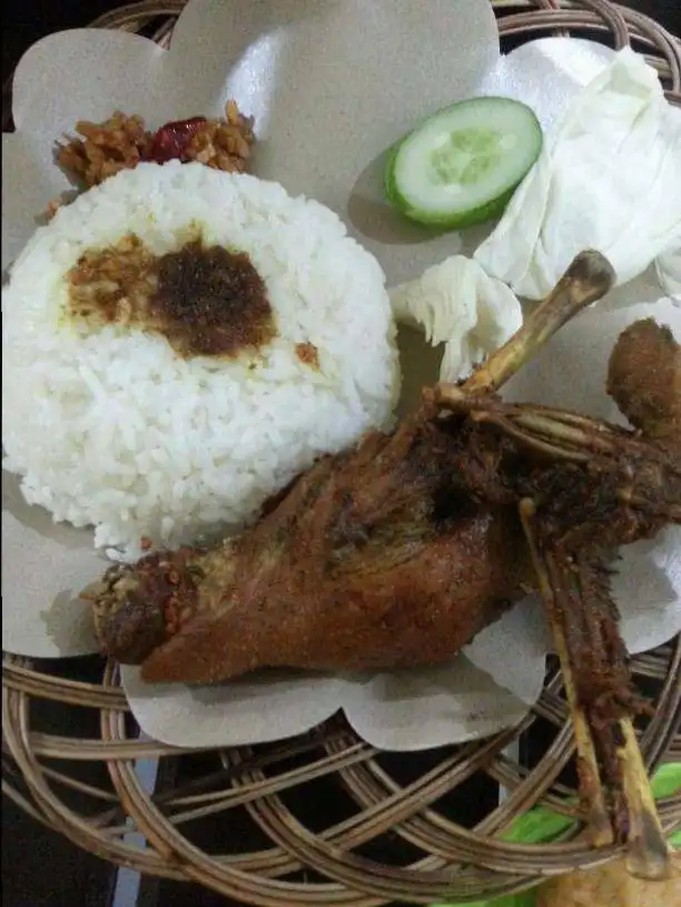 Gambar Makanan Bebek Jempol 9