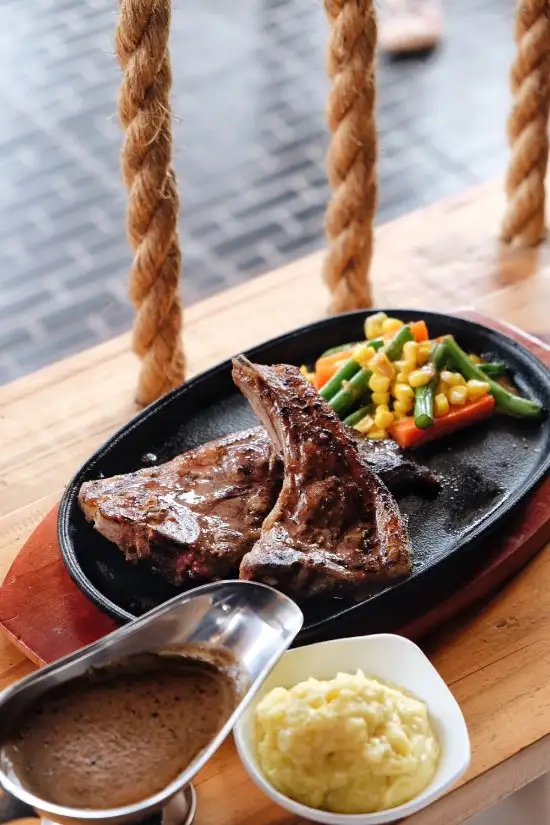 Gambar Makanan Terrazza Steak House Bali 8