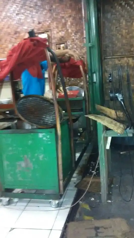 Gambar Makanan Warung Sate Kambing "Tongseng" Ibu Naryo Solo 5