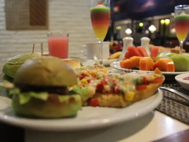 Gambar Makanan Betawi Cafe - The Jayakarta Hotel 9