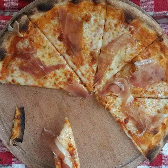 Pizzeria Ulus'nin yemek ve ambiyans fotoğrafları 15