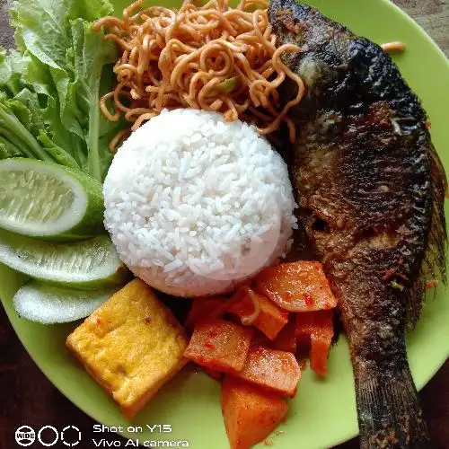 Gambar Makanan Warung Nasi 99 Dent Mhenel Khas Sunda, Cisarua 8