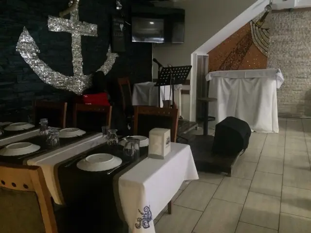 Captain Restaurant'nin yemek ve ambiyans fotoğrafları 5