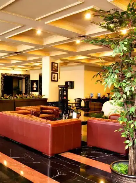 Gambar Makanan Studio 21 Lounge - Golden Boutique Hotel 4
