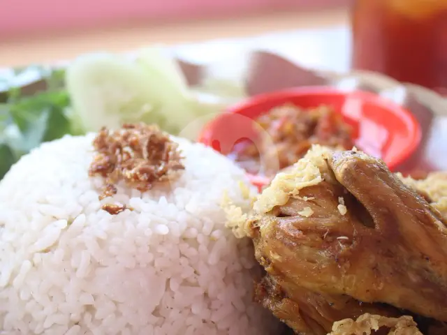 Gambar Makanan Warung Penyetan Bu Wid, Karangmalang 4