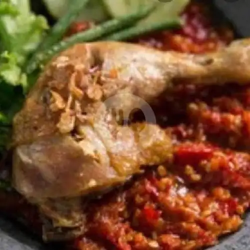 Gambar Makanan Ayam Panggang Bumbu Merah & Nasi Rawon Chen-Chen, Tukad Balian 7