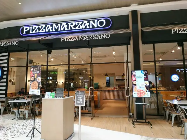 Gambar Makanan Pizza Marzano 19