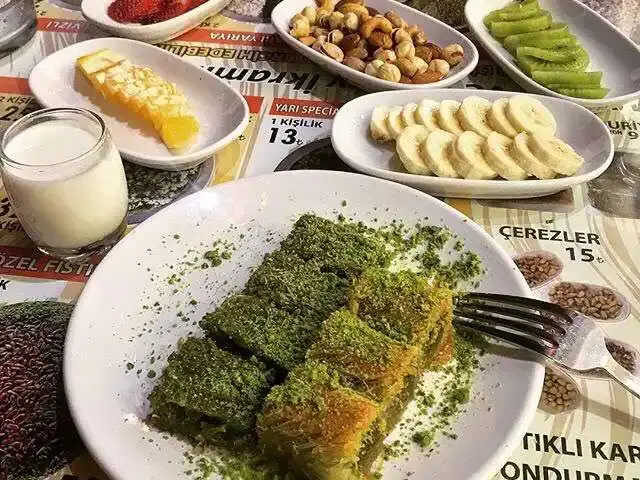 Özikizler Künefe'nin yemek ve ambiyans fotoğrafları 14