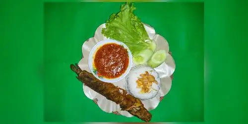 Pecel Lele Hambali, Bekasi Timur