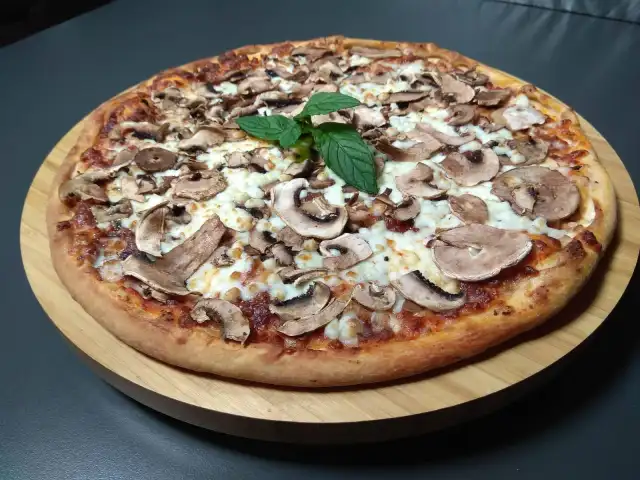 Pizza Scuro'nin yemek ve ambiyans fotoğrafları 9