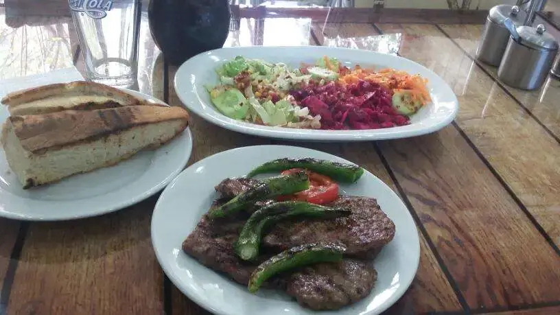Köfteci Mustafa'nin yemek ve ambiyans fotoğrafları 33