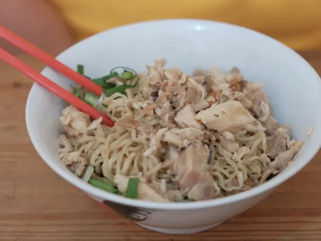 Gambar Makanan Bakmi Ayam Asoei 8