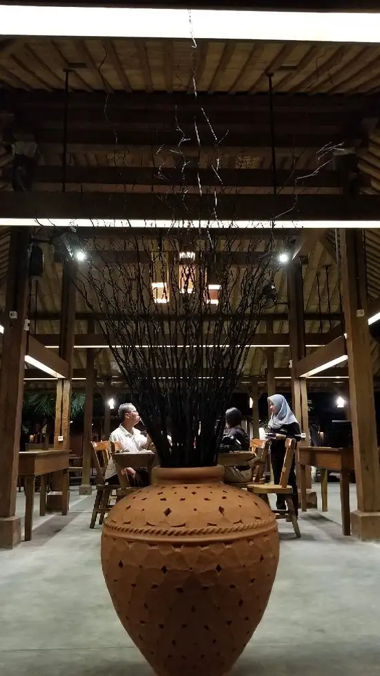 Gambar Makanan Srawung Resto & Kopi 18