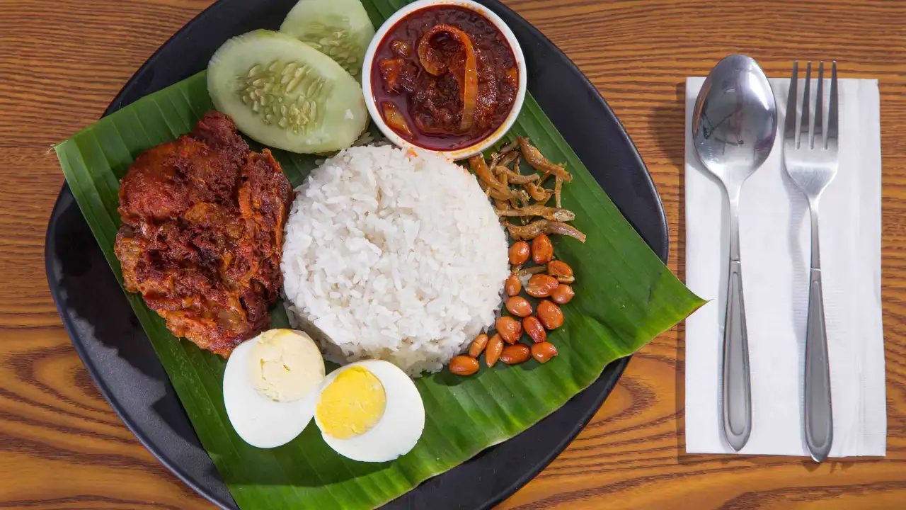 Nasi Lemak Bawah Jambatan