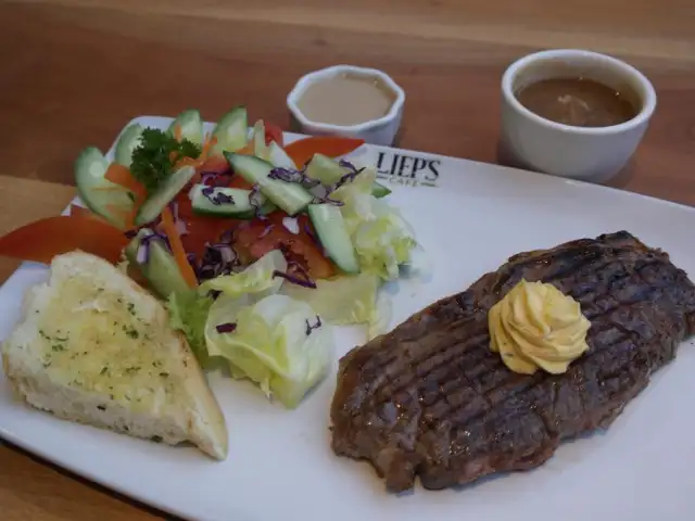 Gambar Makanan Liep's Cafe 15