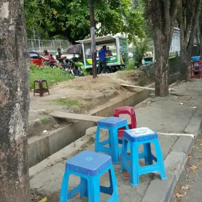 Rumah Es Pisang Ijo Raja