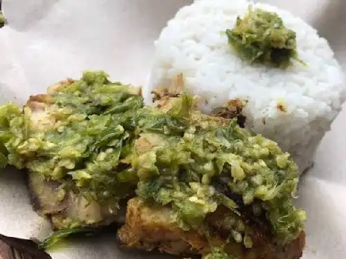 Ayam Goreng Penyet Nusantara, Nirwana Kahuripan