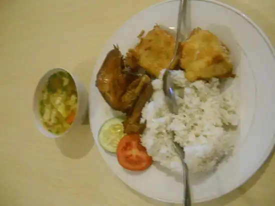 Gambar Makanan Ayam Goreng Sulawesi 6
