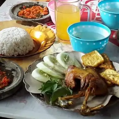 Gambar Makanan Warung Ayam Kampung Nyonya Samba, Basuki Rahmat 4