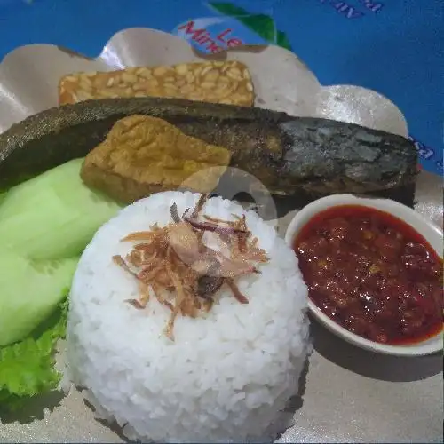 Gambar Makanan Pecel Lele Banyuwangi, Batang Arau 17