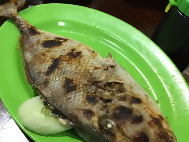 Gambar Makanan Spesial Ikan Bakar Katombo 2