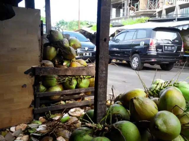 Gambar Makanan Lapak Kelapa Muda 11