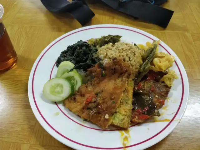 Gambar Makanan Nasi Kapau Tanjung Baru 11