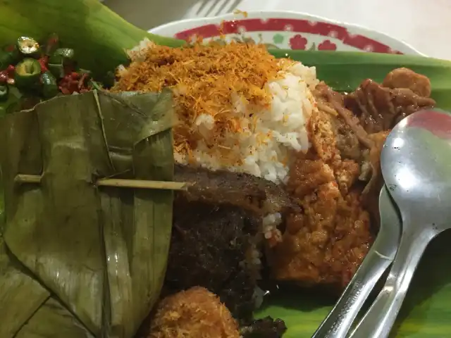 Gambar Makanan Warung Nasi Punel Bu Lin 4