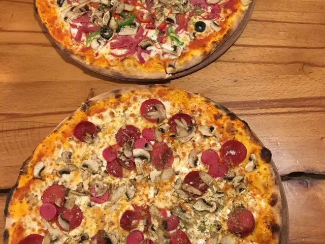 Fornello Pizza'nin yemek ve ambiyans fotoğrafları 49