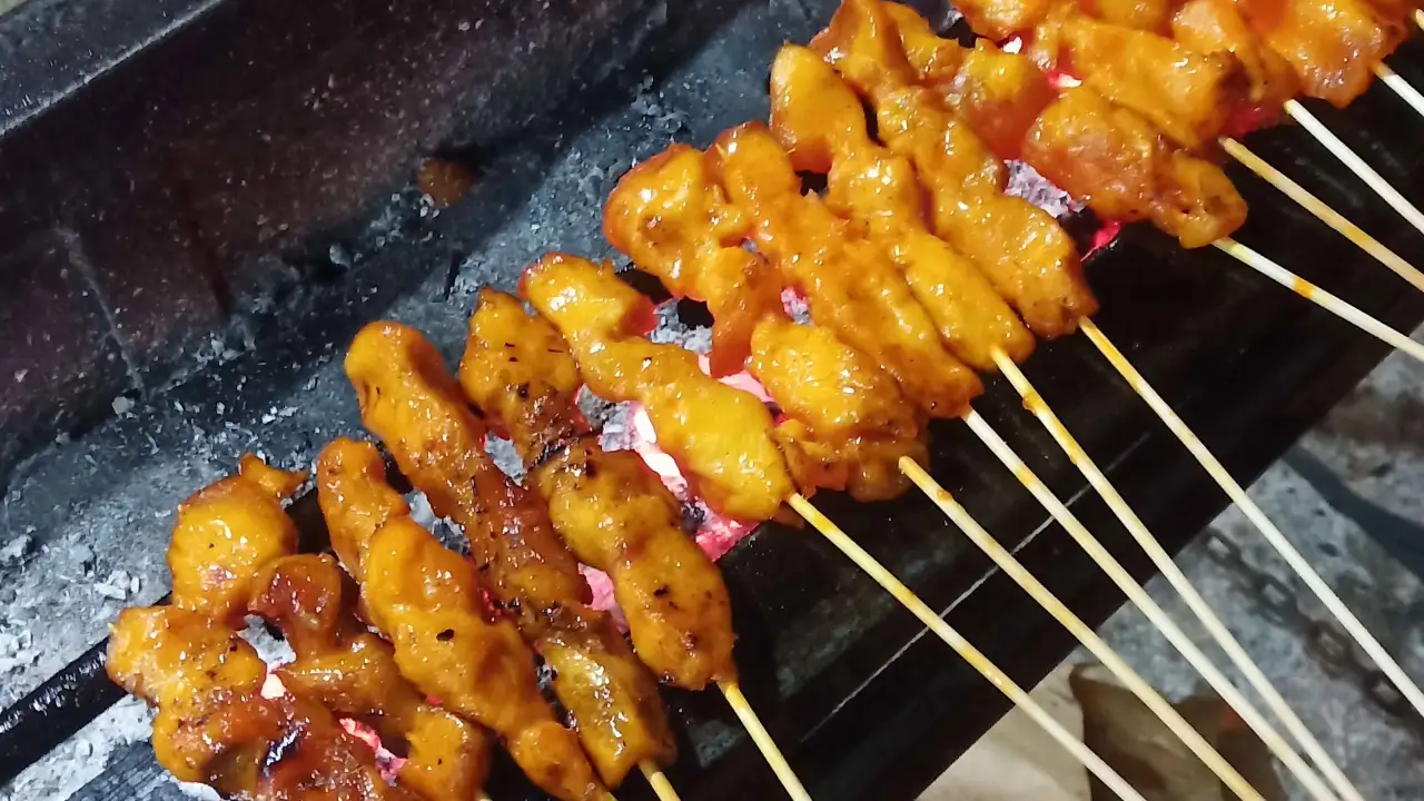 SATAY MELATI 88 TAMAN KENARI