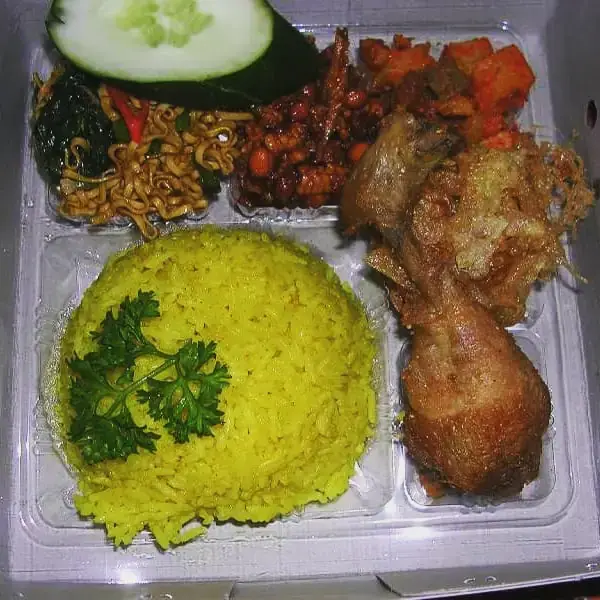 Gambar Makanan Pecel Pincuk Kalibata 6