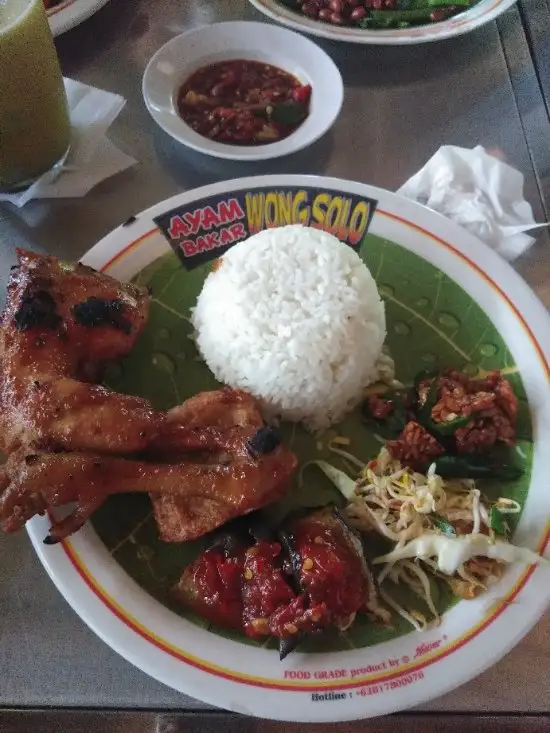 Gambar Makanan Ayam Bakar Wong Solo Denpasar 6