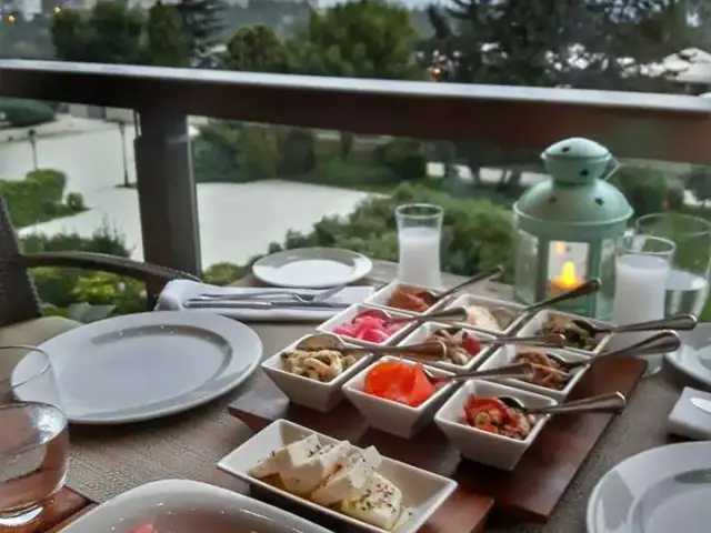 Veranda Bar & Terrace - Hilton İstanbul Bosphorus'nin yemek ve ambiyans fotoğrafları 17