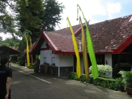 Gambar Makanan Pulau Dua Resto 13