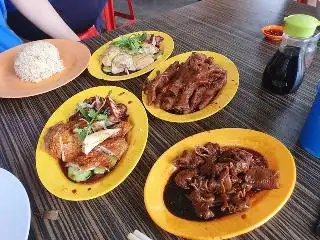 Guang Ji Ho Fun & Chicken Rice (Adrian) Food Photo 1