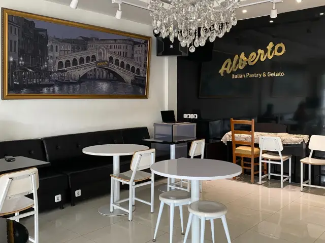 Gambar Makanan Alberto Gelato & Patisserie 11