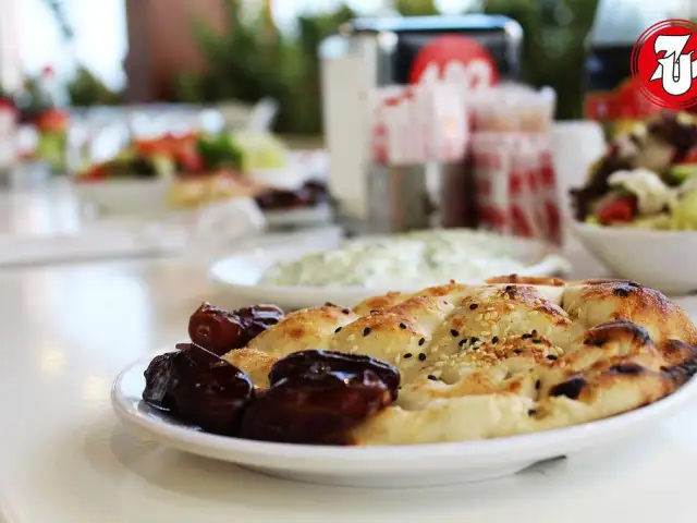 Zeki Usta Kebap Türkmenbaşı Şubesi'nin yemek ve ambiyans fotoğrafları 18