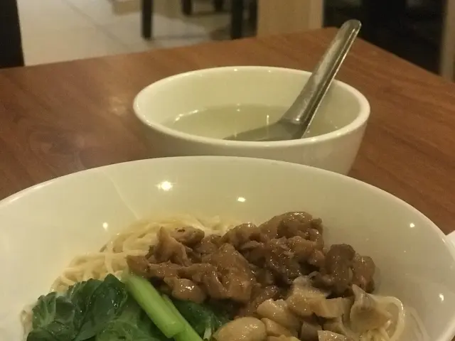 Gambar Makanan Bakmi Toko Tiga 4