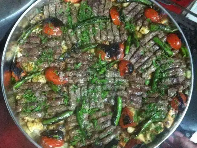 Meshur Manisa Kebapçisi'nin yemek ve ambiyans fotoğrafları 1