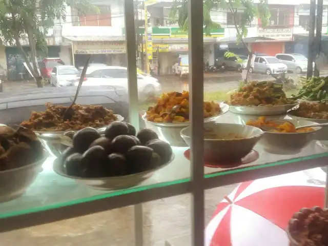 Gambar Makanan Warung Nasi Gudeg Bu Rini 11